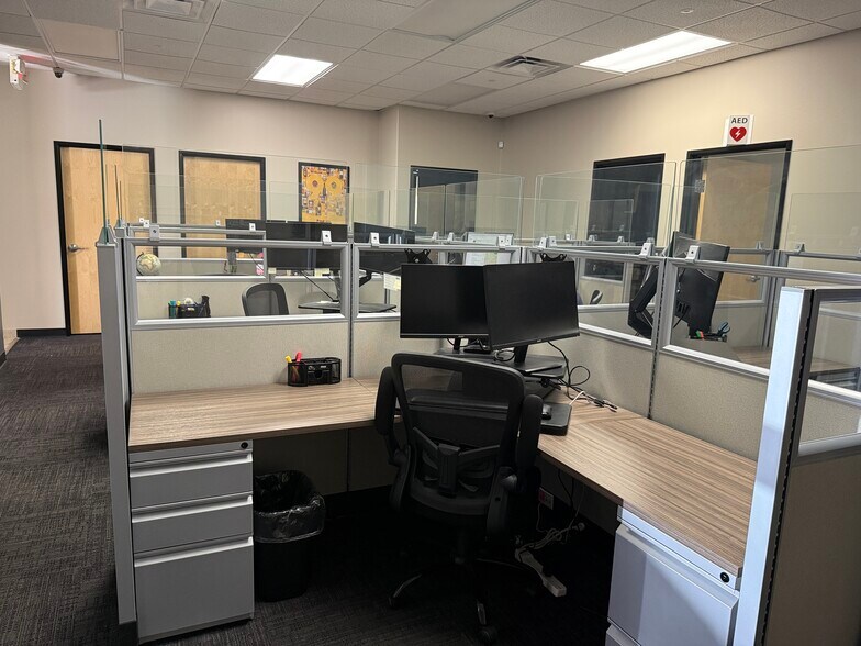 More Photos Of 2420 W Horizon Ridge Pky, Henderson Medical For Lease
