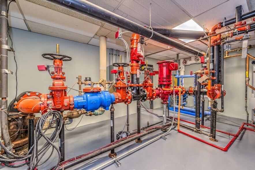 More Photos Of 4211 N Cicero Ave, Chicago Medical For Lease