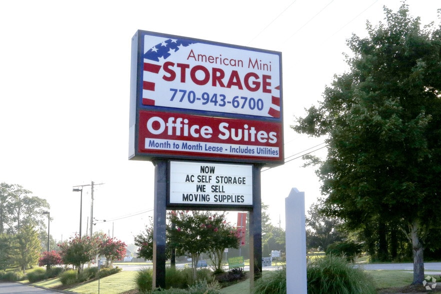 More Photos Of 5745 Wendy Bagwell Pky, Hiram General Retail For Lease