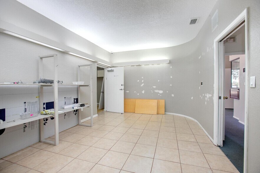 More Photos Of 1240 E Normandy Blvd, Deltona Office For Sale