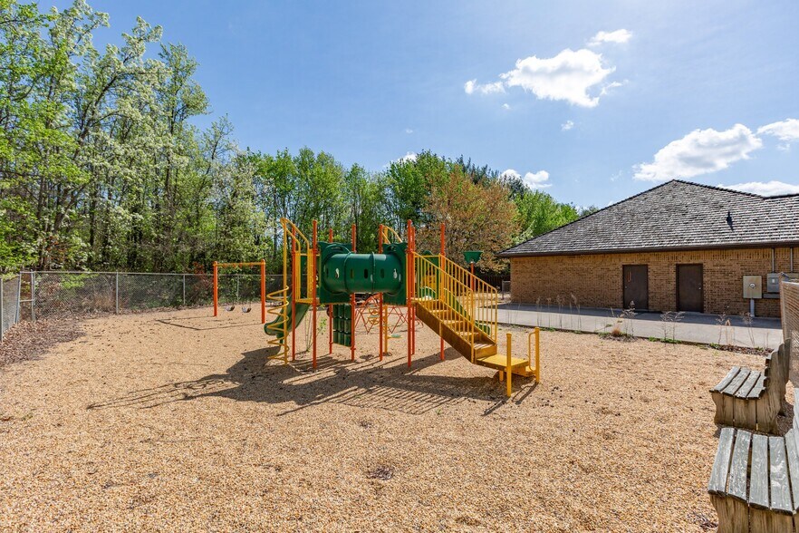 More Photos Of 415-416 Chatham Heights Rd, Fredericksburg Medical For Sale