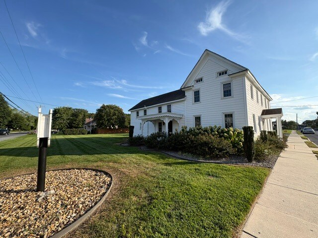 Primary Photo Of 103 W Pine St, Georgetown Office For Sale