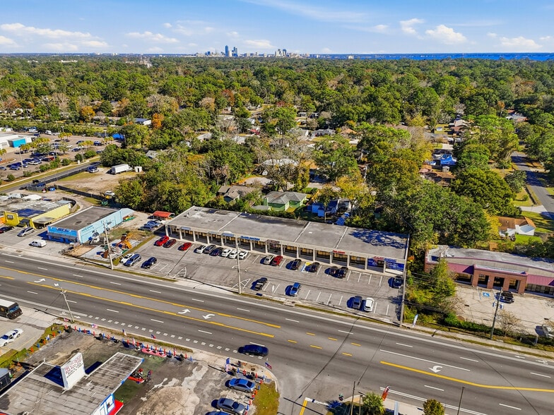 More Photos Of 1365-1389 Cassat Ave, Jacksonville Storefront Retail Office For Lease