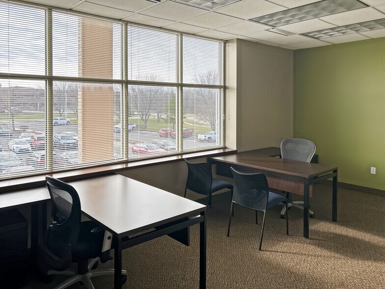 More Photos Of 200 NE Missouri Rd, Lee's Summit Coworking Space