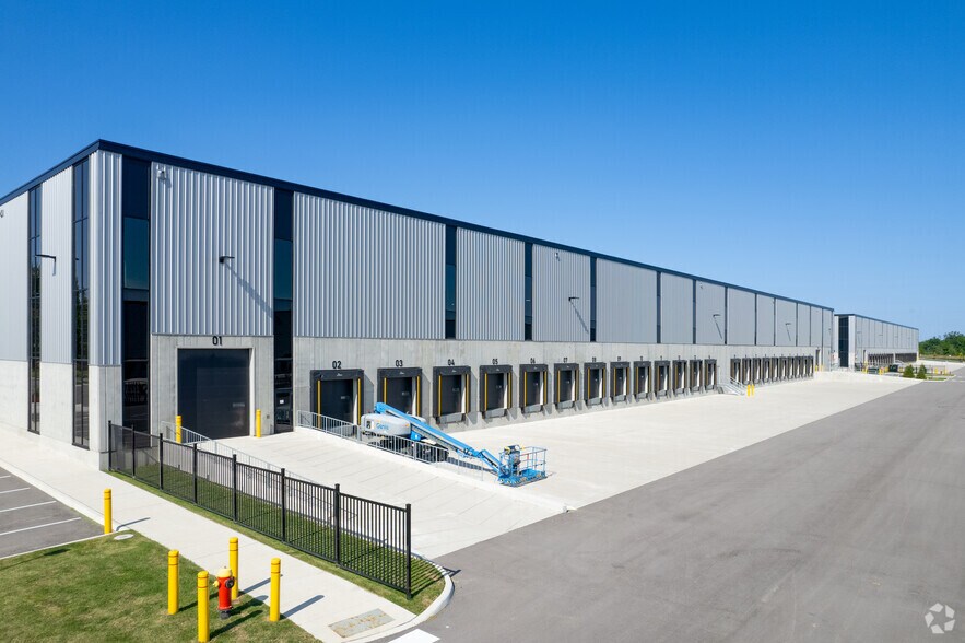 More Photos Of 10725 Louis St. Laurent Av, Milton Unknown For Lease