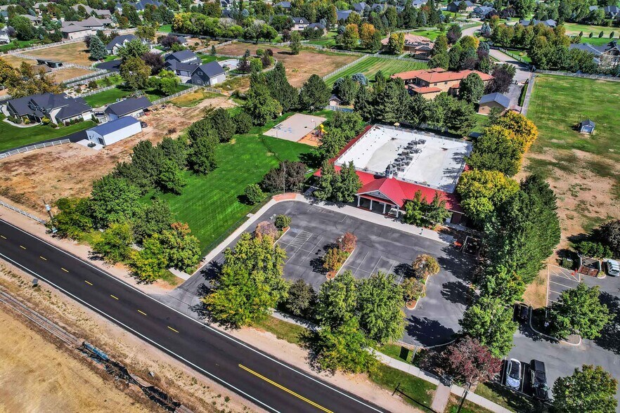 More Photos Of 1400 N Park Ln, Eagle Schools For Sale