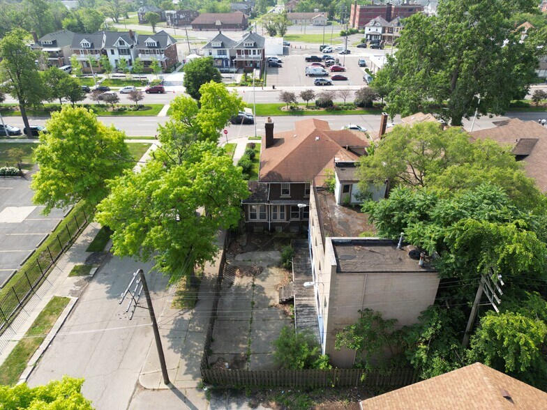 More Photos Of 2641 W Grand Blvd, Detroit Storefront For Lease