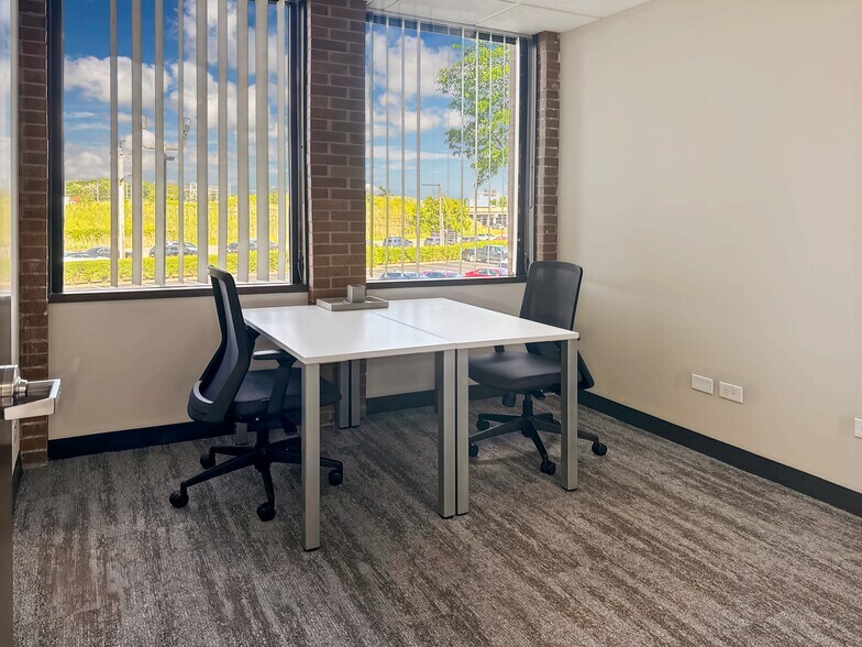 More Photos Of 2340 S River Rd, Des Plaines Coworking Space