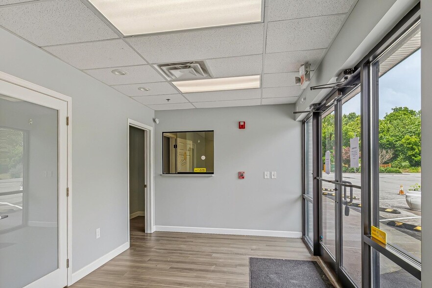 More Photos Of 1880 N Eastman Rd, Kingsport Unknown For Lease