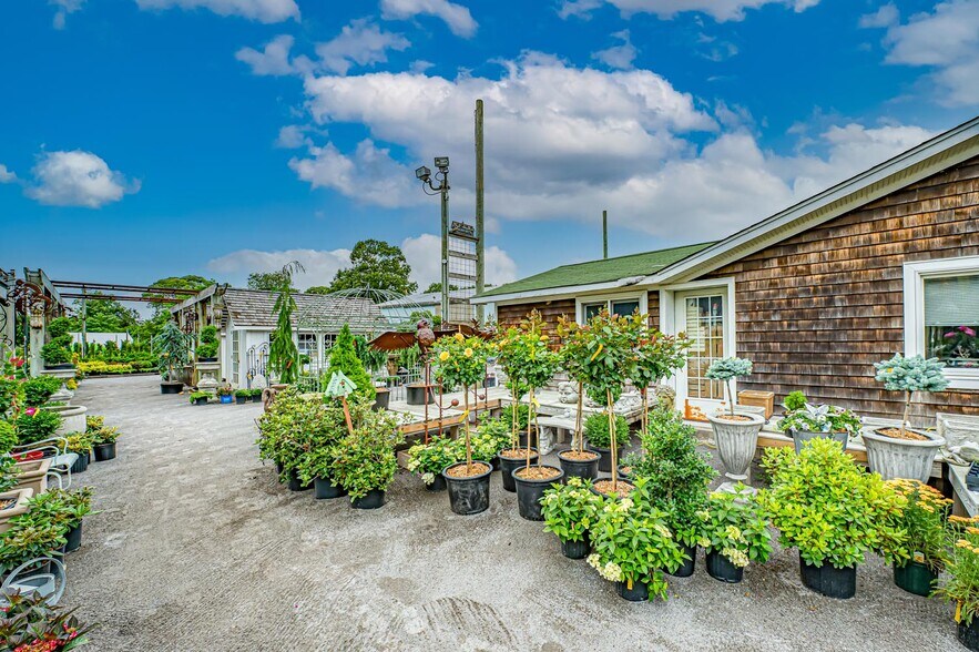 More Photos Of 185 N Country Rd, Mount Sinai Garden Center For Sale