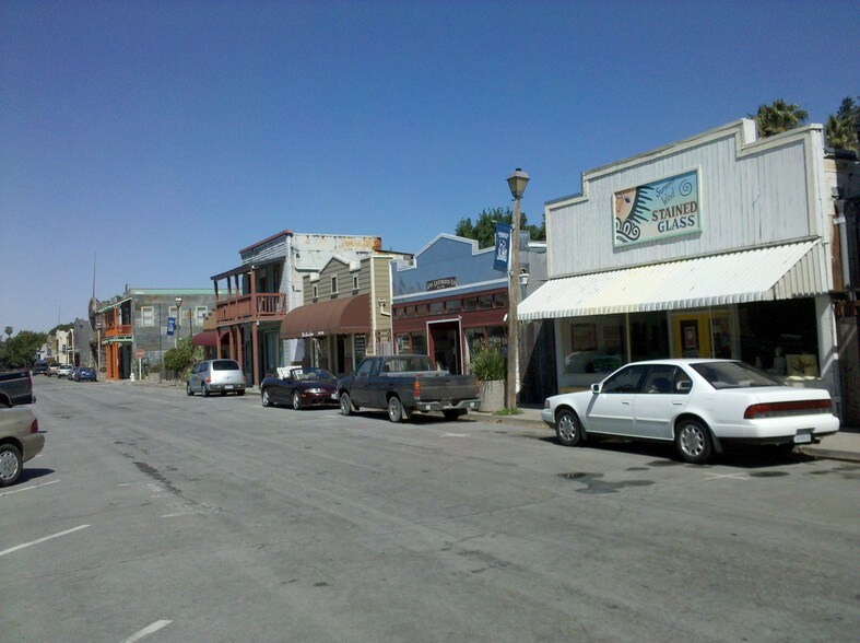 More Photos Of 47 Main St, Isleton Apartments For Sale