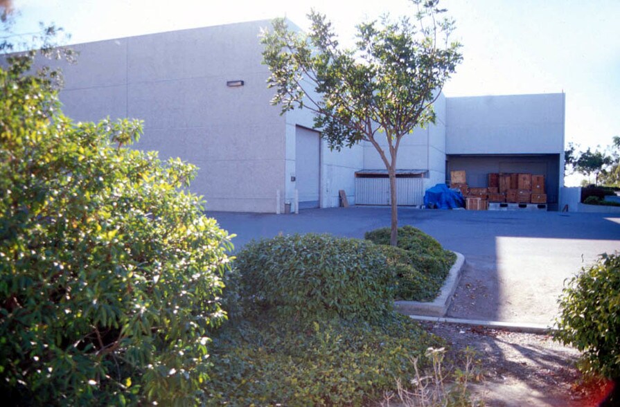 More Photos Of 1958 Kellogg Ave, Carlsbad Research And Development For Lease