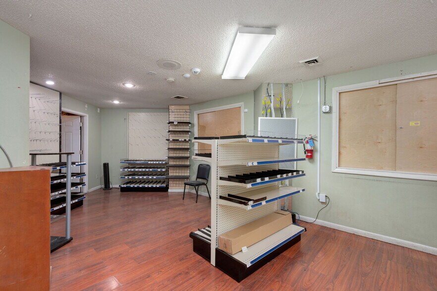 More Photos Of 2515 7th Ave, Garden City Warehouse For Sale
