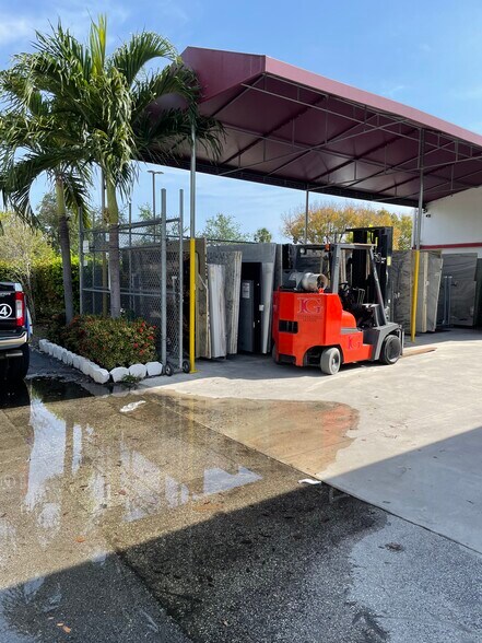 More Photos Of 990 NW 13th Ter, Fort Lauderdale Warehouse For Sale