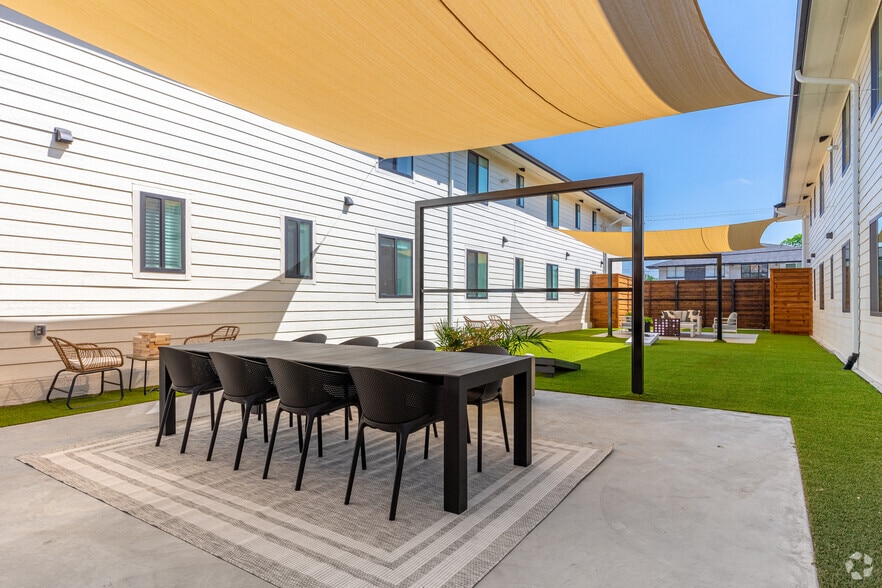 More Photos Of 1519 Annex Ave, Dallas Apartments For Sale