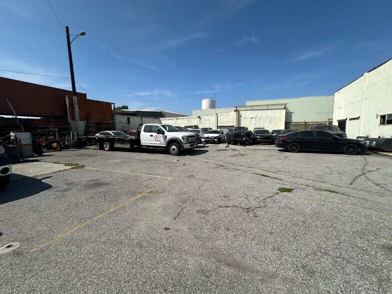 More Photos Of 712 E Alondra Blvd, Compton Warehouse For Lease