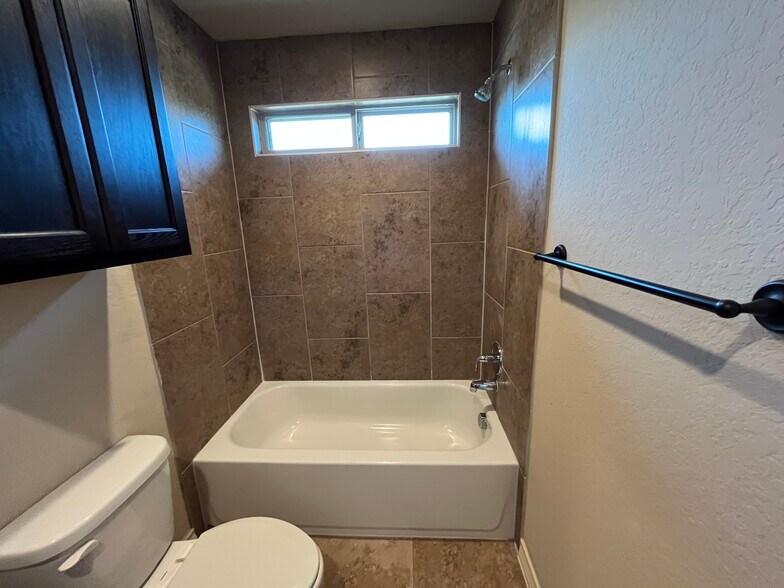 More Photos Of 13903 Annas Way, San Antonio Apartments For Sale