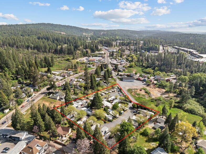 More Photos Of 639 Whiting St St, Grass Valley Manufactured Housing Mobile Home Park For Sale