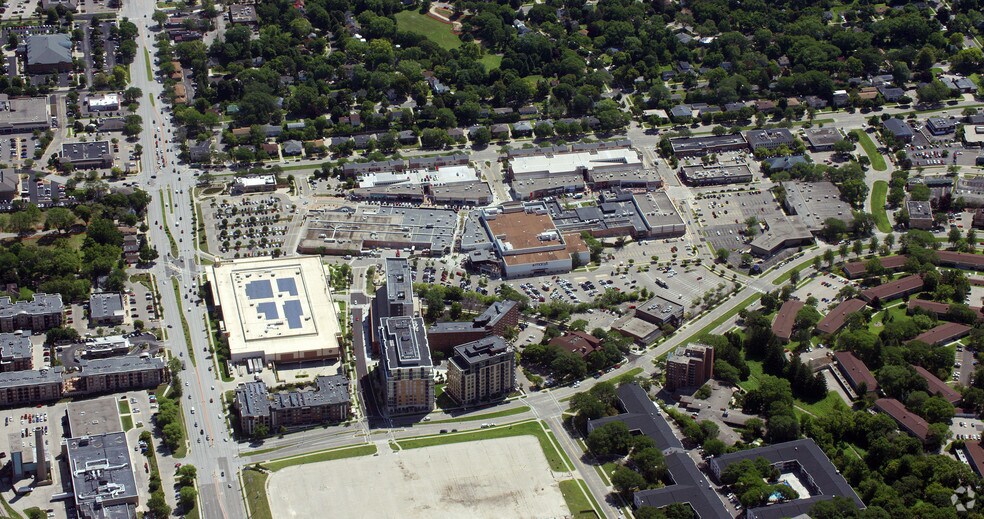 More Photos Of 702-726 N Midvale Blvd, Madison General Retail For Lease