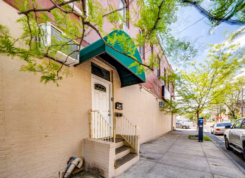 More Photos Of 9530 Avenue L, Brooklyn Storefront Retail Residential For Sale