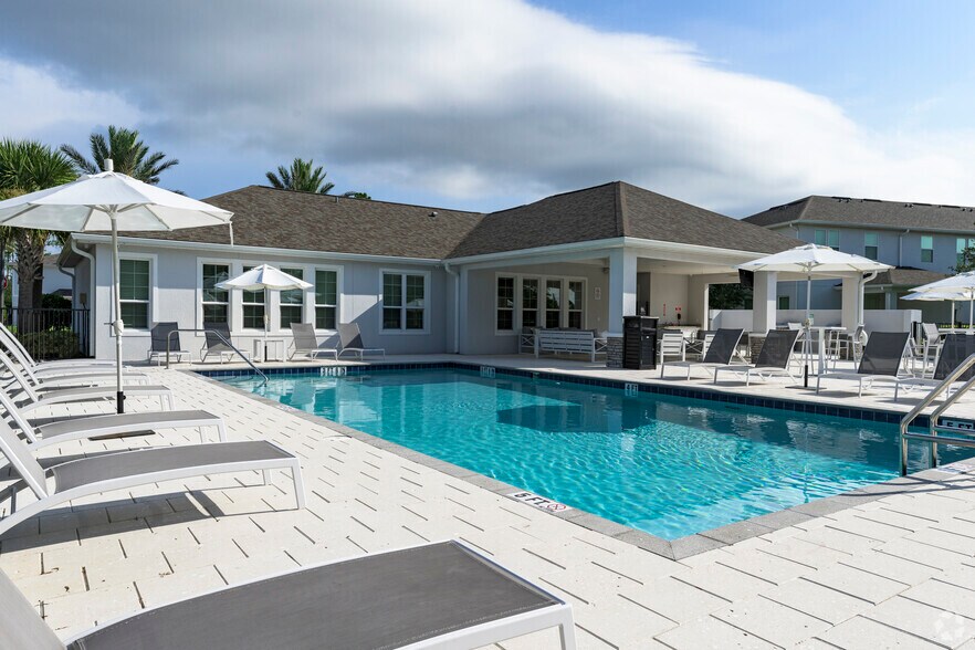 More Photos Of 2841 Enterprise Rd, Debary Apartments For Sale