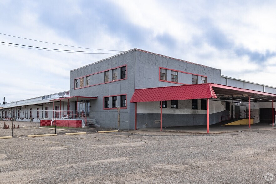 Primary Photo Of 3404 Moffett Rd, Mobile Distribution For Lease