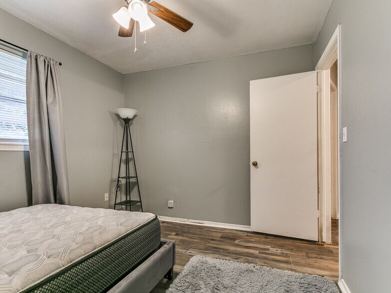 More Photos Of 5201 Washington Blvd, Spencer Land For Sale