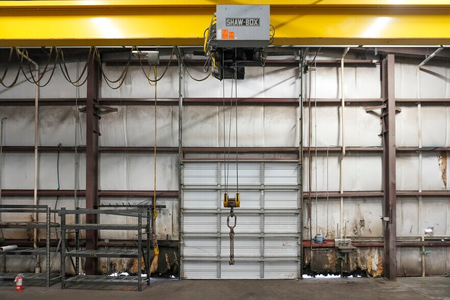 More Photos Of 6944 Leopard St, Corpus Christi Warehouse For Sale