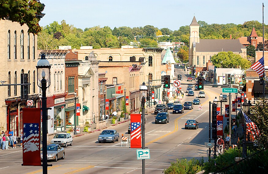 More Photos Of 101 S 1st St, West Dundee Loft Creative Space For Lease