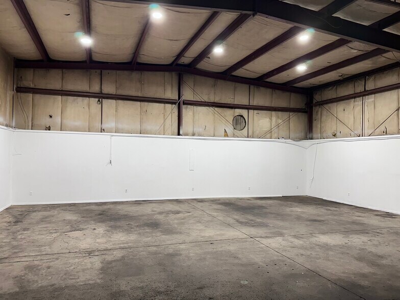 More Photos Of 7206 NE 37th Ave, Vancouver Industrial For Lease