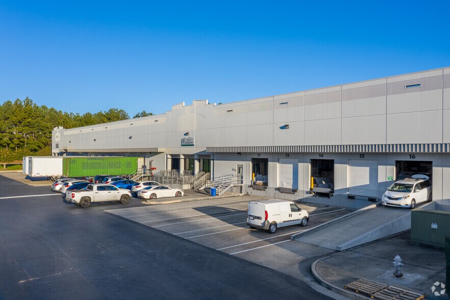 More Photos Of 200 Best Friend Ct, Norcross Unknown For Lease