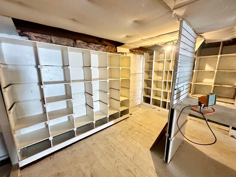 More Photos Of 11 Park Pl, Verona Flex For Lease