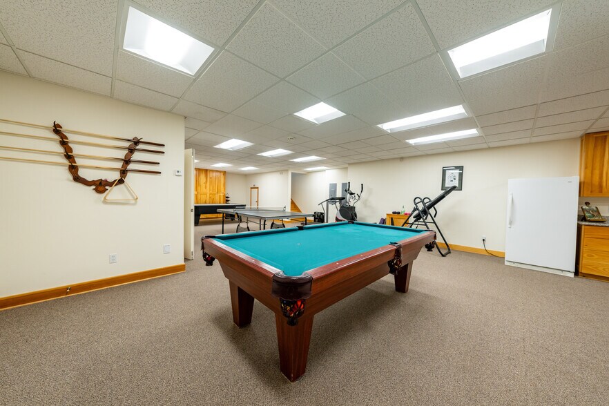 More Photos Of 135 Squire Ln S, Trout Creek Hospitality For Sale