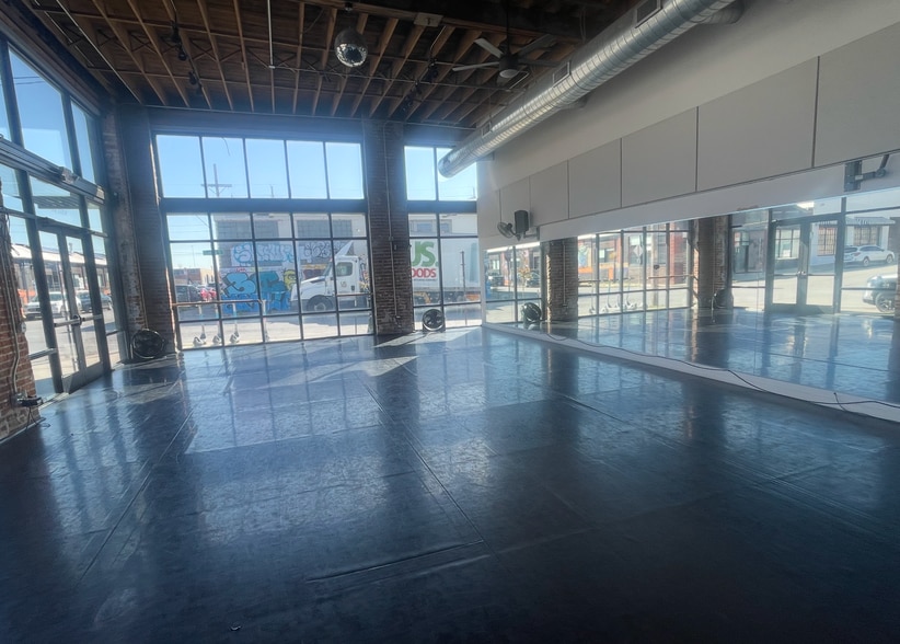 More Photos Of 1700 Locust St, Kansas City Loft Creative Space For Lease
