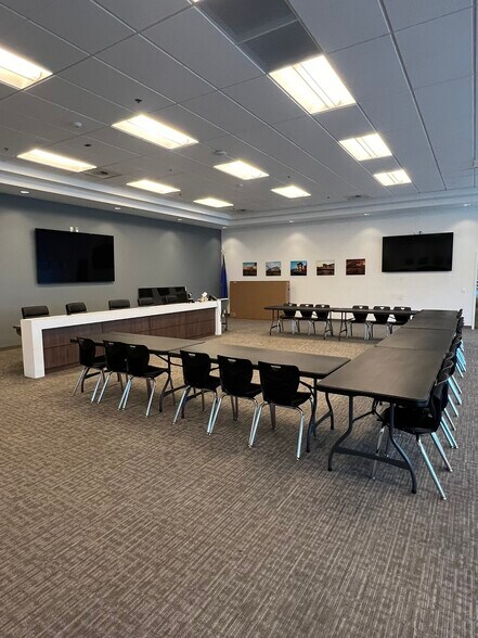 More Photos Of 6630 Surrey St, Las Vegas Warehouse For Sale