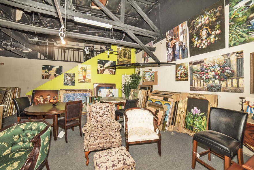 More Photos Of 4214 W Virginia Ave, Tampa Warehouse For Lease