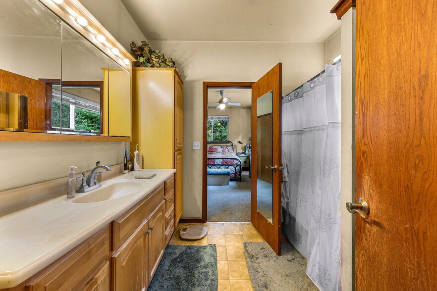 More Photos Of 918 Citadel Dr, Everson Multifamily For Sale