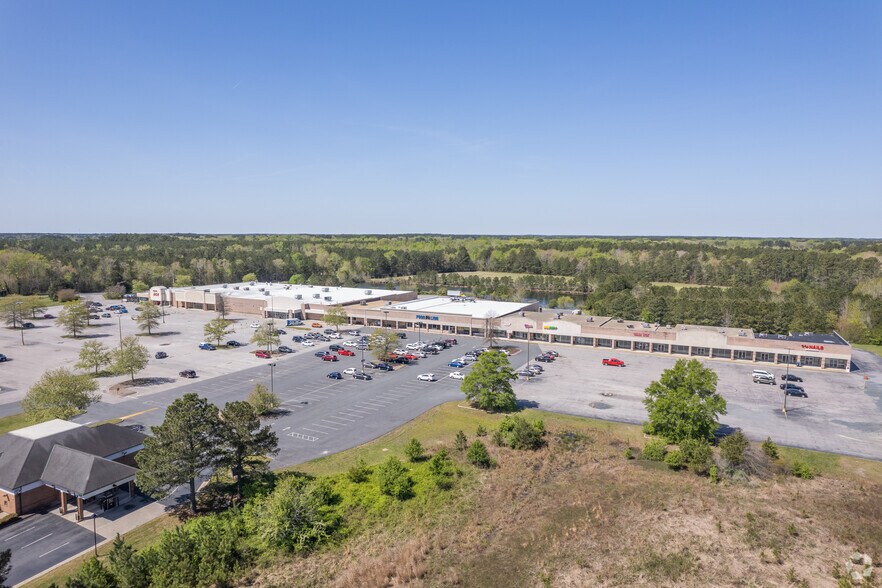 More Photos Of 4068-4102 Lankford Hwy, Exmore General Retail For Sale