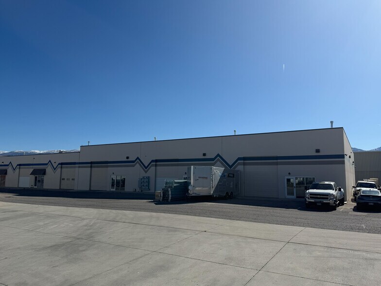 More Photos Of 1901 W 2425 S, Woods Cross Manufacturing For Lease