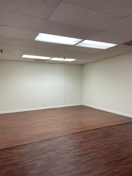 More Photos Of 1455 Monterey Pass Rd, Monterey Park Office Residential For Lease