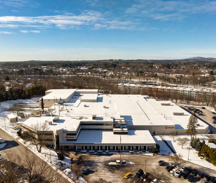 More Photos Of 95 Sundial Ave, Manchester Manufacturing For Sale