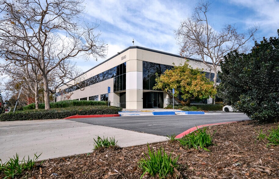 Primary Photo Of 5540 Ekwill St, Santa Barbara Flex For Sale