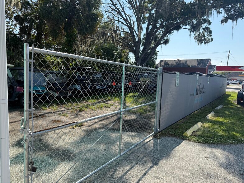 More Photos Of 108 N State St, Bunnell Freestanding For Sale