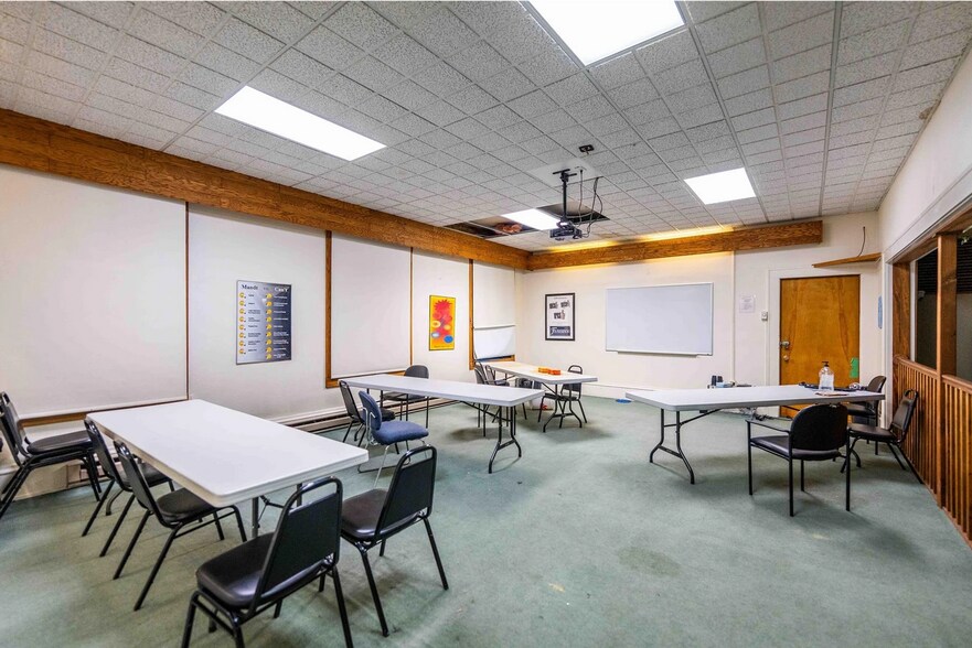 More Photos Of 1601 Central Ave, Great Falls Religious Facility For Sale