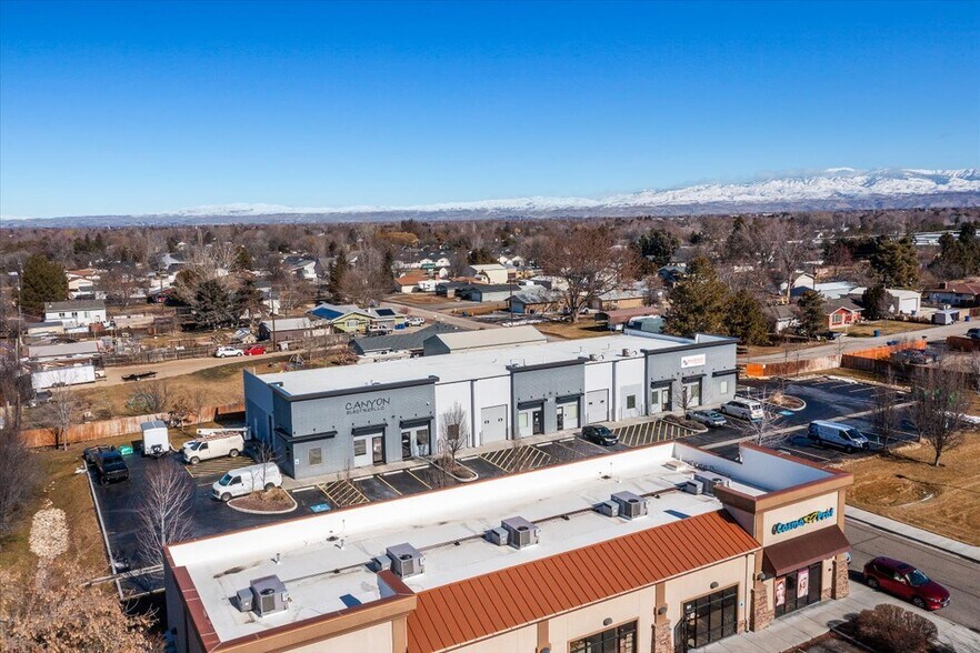 More Photos Of 1270-1300 E Fairview Ave, Meridian Light Distribution For Sale