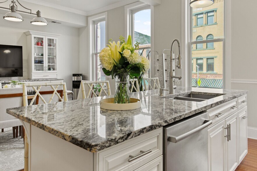 More Photos Of 114-116 E Main St, Penn Yan General Retail For Sale