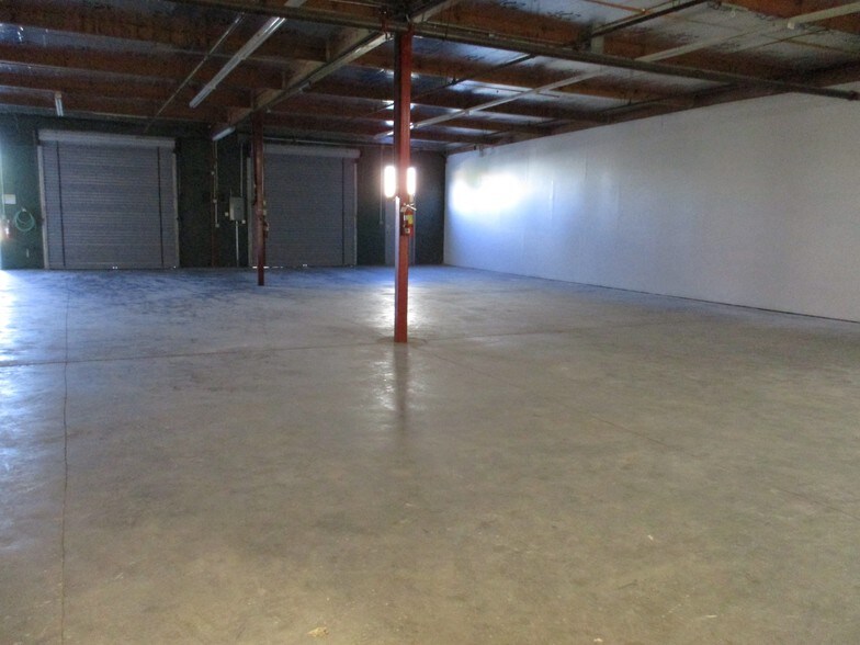 More Photos Of 4740 E 2nd St, Benicia Light Manufacturing For Lease