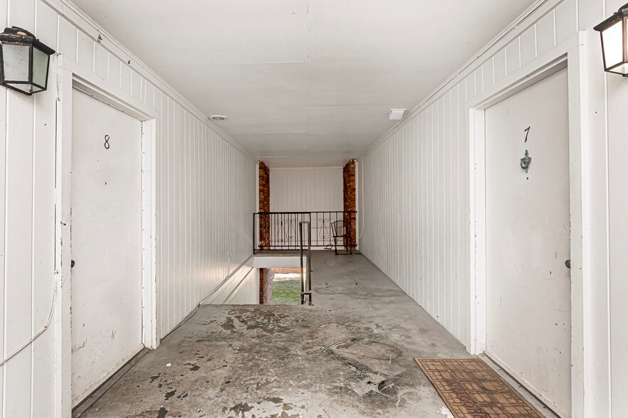 More Photos Of 901 Saint Rose Ave, Baton Rouge Apartments For Sale