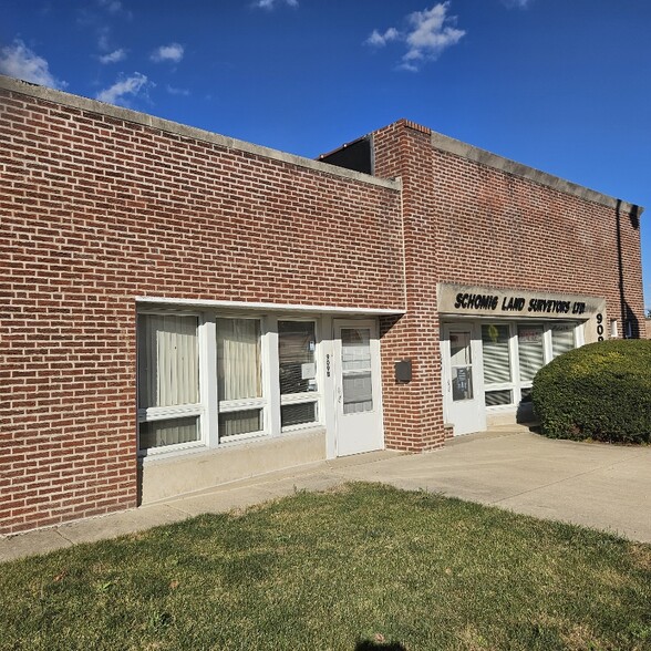 Primary Photo Of 909 E 31st St, La Grange Park Office For Sale