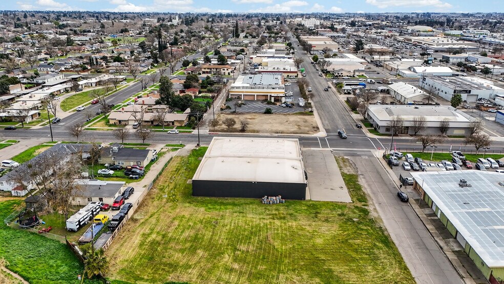 More Photos Of 1505-1507 W 18th St, Merced Warehouse For Lease